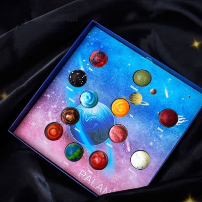 Eight Planets in the Solar System Chocolate Gift Box