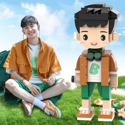 Customized life-size building block dolls